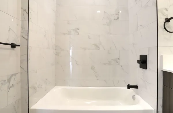$3,230 | 3516 John F. Kennedy Boulevard, Unit 504, Jersey City, NJ 07307
