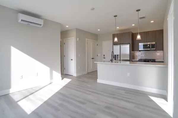 $3,230 | 3516 John F. Kennedy Boulevard, Unit 504, Jersey City, NJ 07307