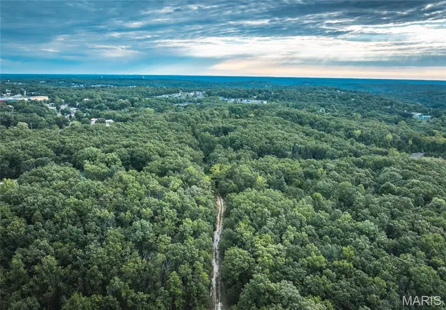 $500,000 | 40-acres Bosa Drive, St. Robert, MO 65584