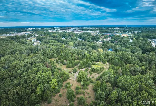 $500,000 | 40-acres Bosa Drive, St. Robert, MO 65584