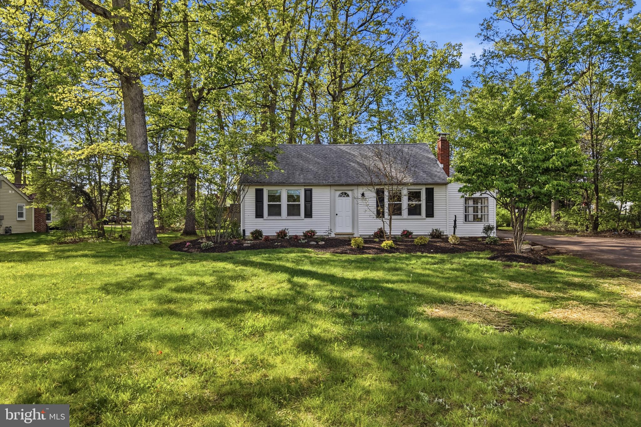 1306 West Orvilla Road Hatfield, PA 19440 - Photo 1 of 28