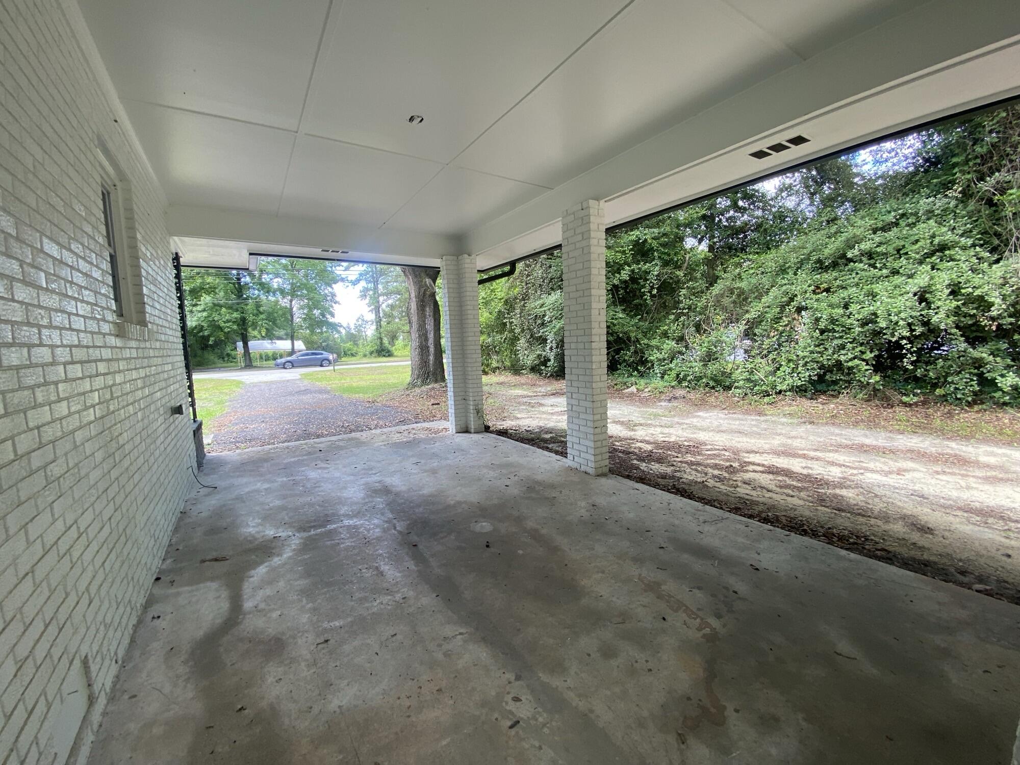 618 Boonehill Road Summerville, SC 29483 - Photo 5 of 13 IMG_3342