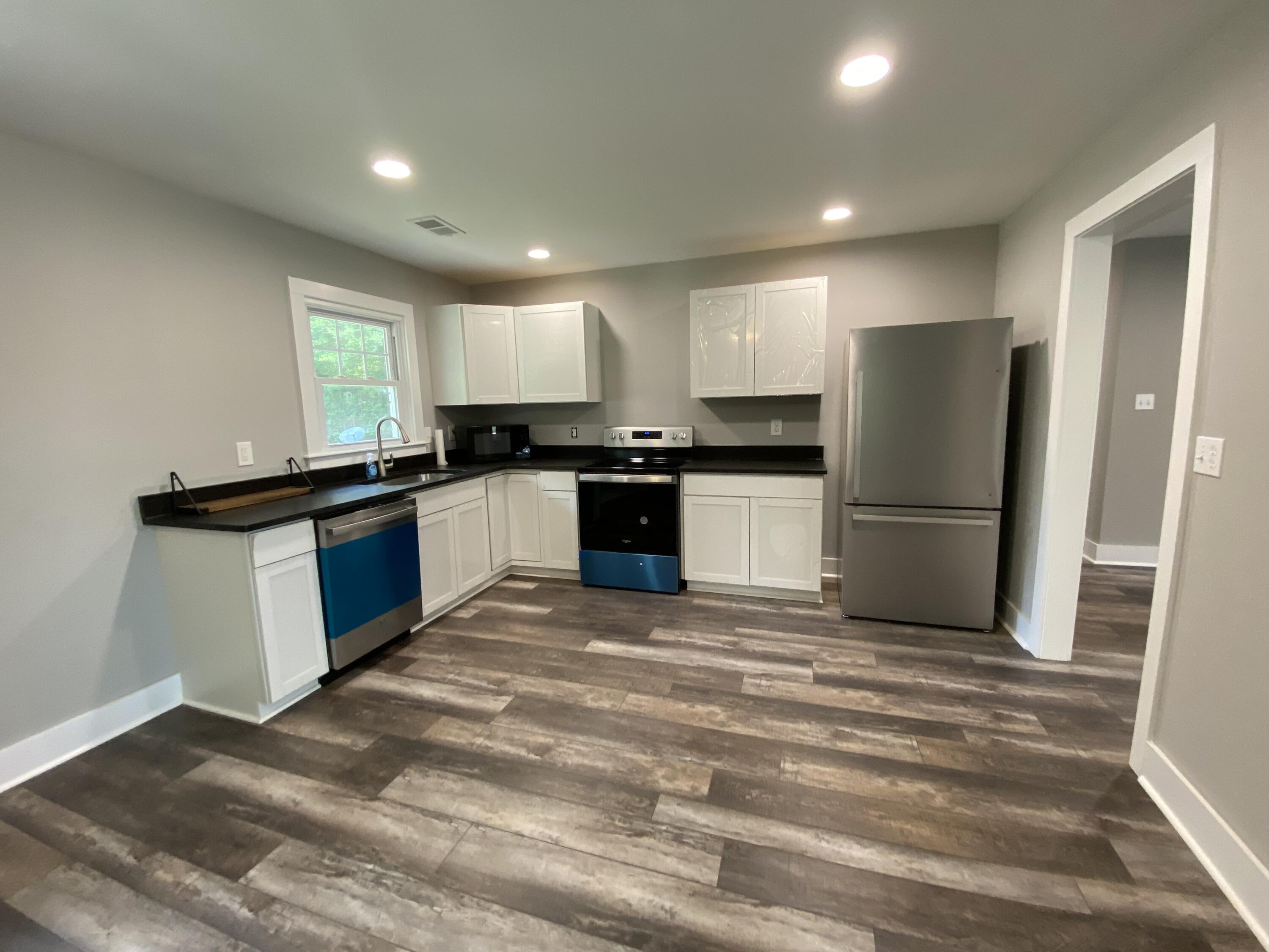 618 Boonehill Road Summerville, SC 29483 - Photo 6 of 13 IMG_3348