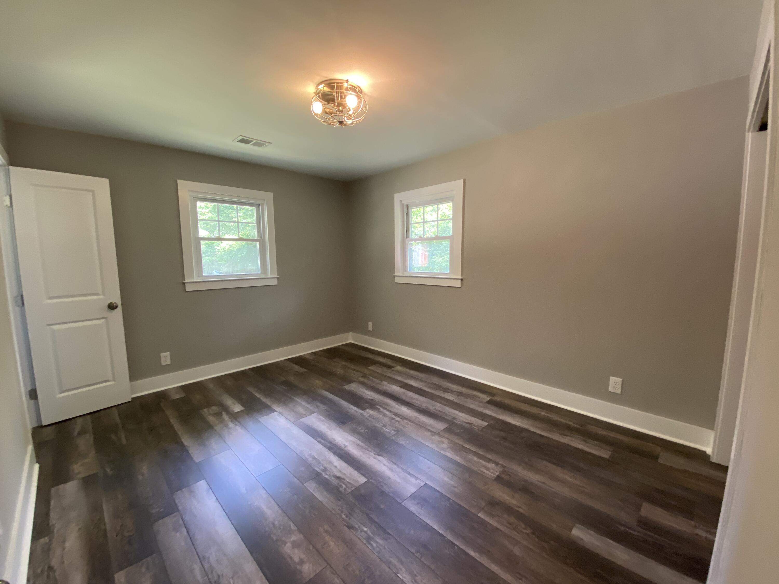 618 Boonehill Road Summerville, SC 29483 - Photo 7 of 13 IMG_3353