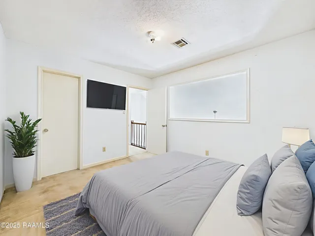 $175,000 | 207 Long Plantation Boulevard, Unit C, Lafayette, LA 70508