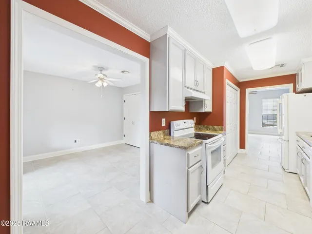 $175,000 | 207 Long Plantation Boulevard, Unit C, Lafayette, LA 70508