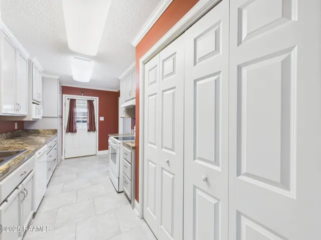 $175,000 | 207 Long Plantation Boulevard, Unit C, Lafayette, LA 70508