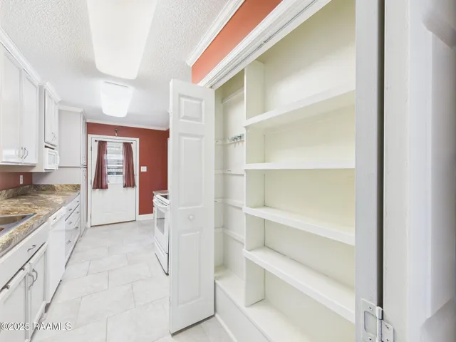 $175,000 | 207 Long Plantation Boulevard, Unit C, Lafayette, LA 70508