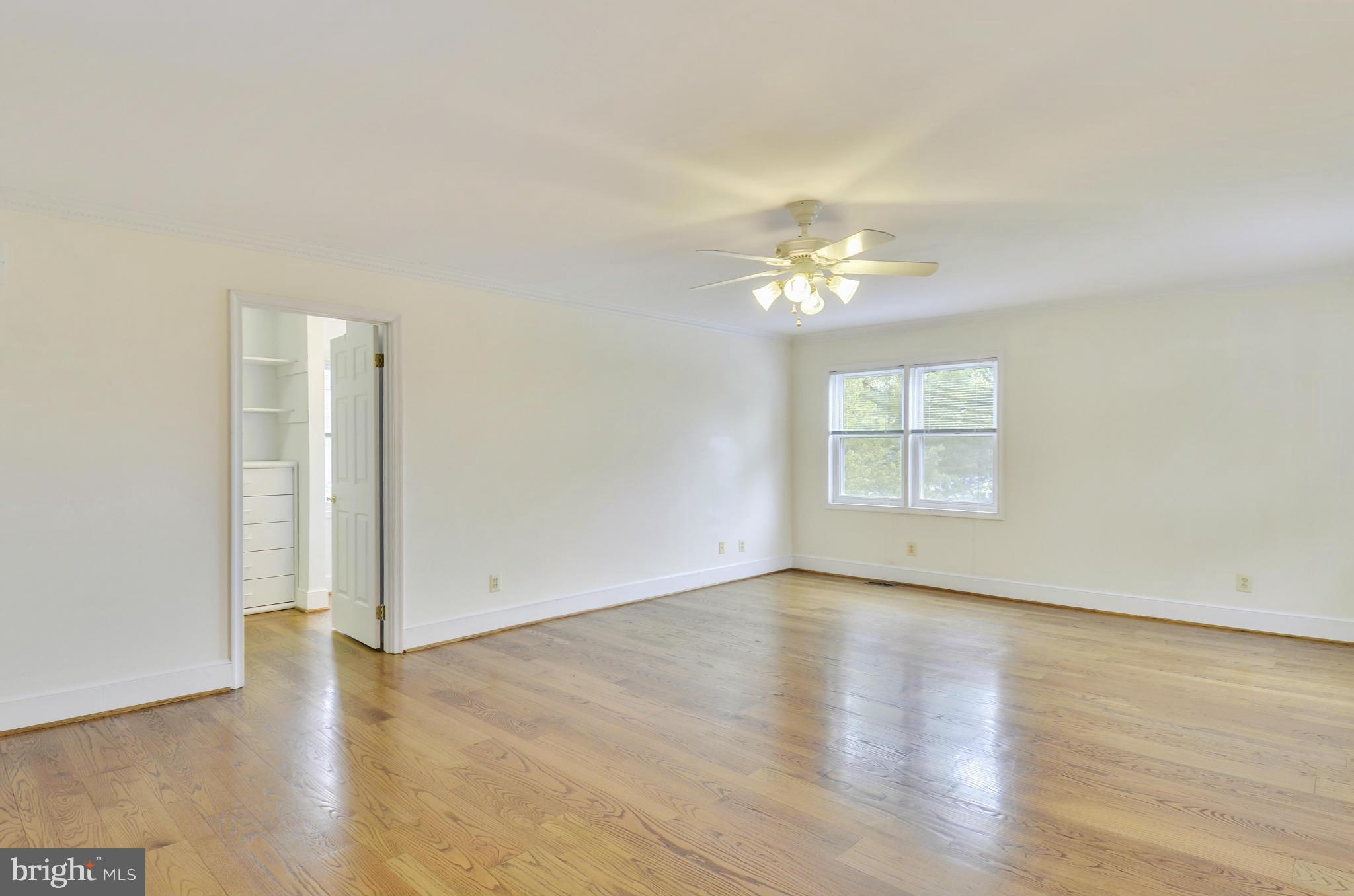 24518 Welsh Road Gaithersburg, MD 20882 - Photo 13 of 27 Bedroom (Master)