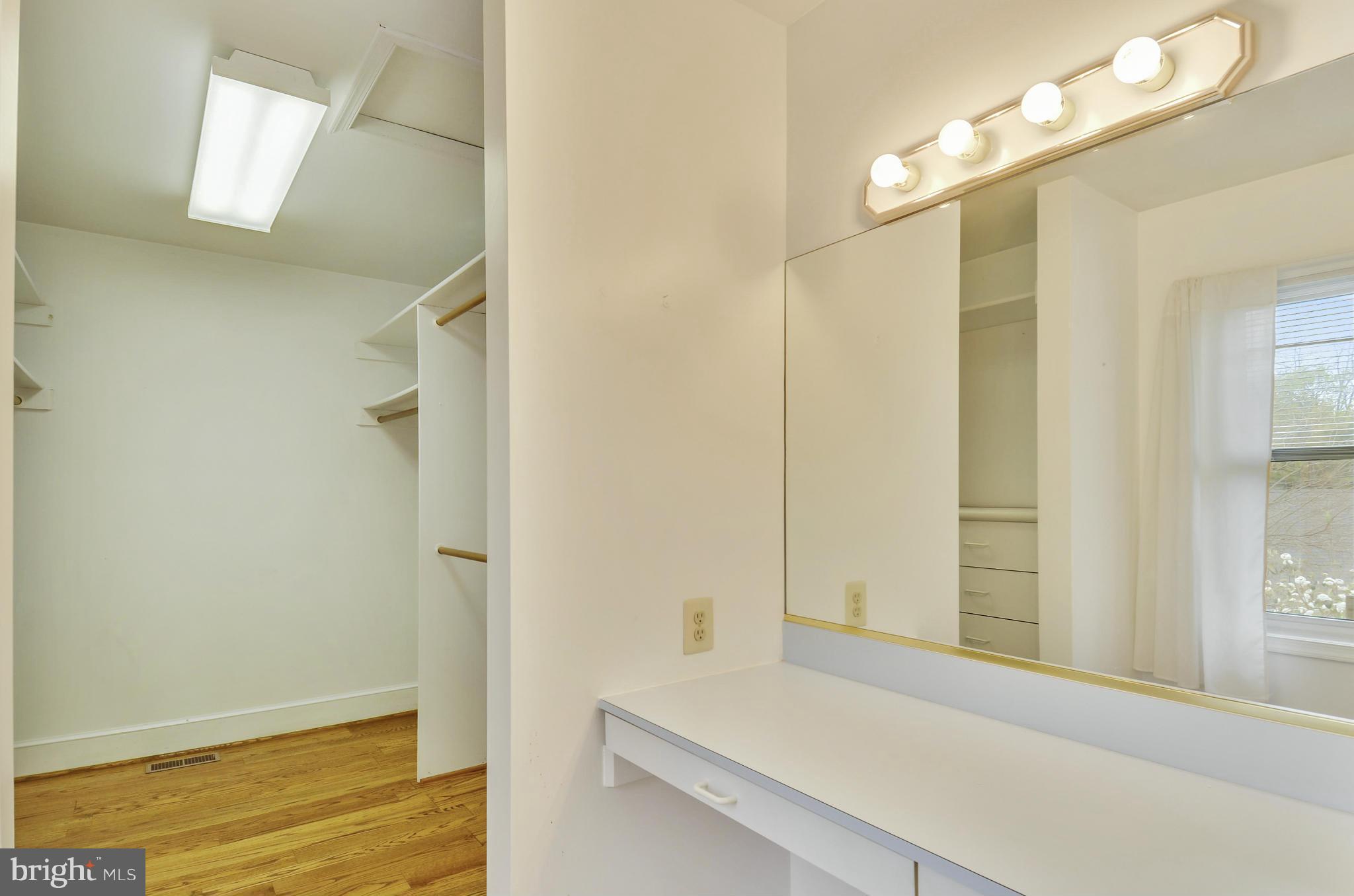 24518 Welsh Road Gaithersburg, MD 20882 - Photo 15 of 27 Bedroom (Master)