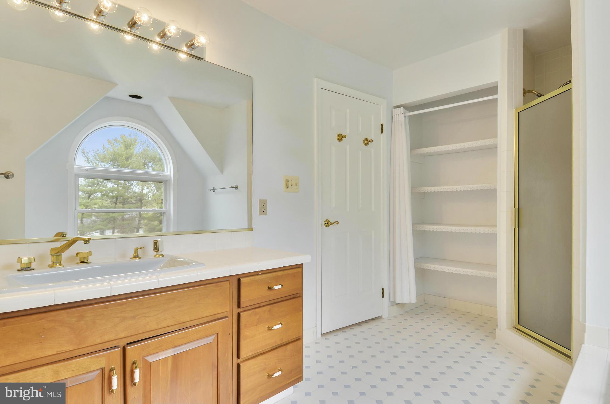 24518 Welsh Road Gaithersburg, MD 20882 - Photo 16 of 27 Bedroom (Master)