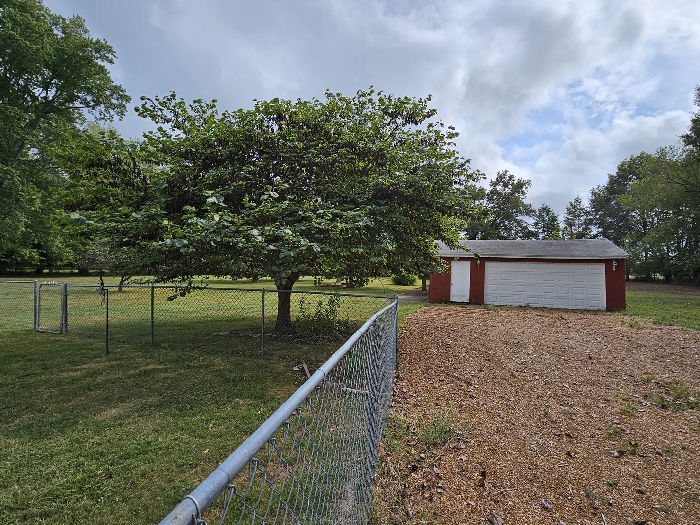 717 Airport Road Mount Vernon, IL 62864 - Photo 21 of 46 Gallery Image 21