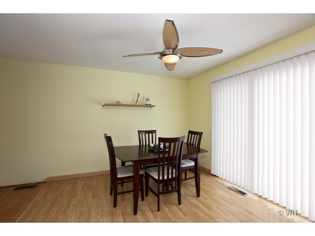 15209 Geoffrey Road Oak Forest, IL 60452 - Photo 4 of 10