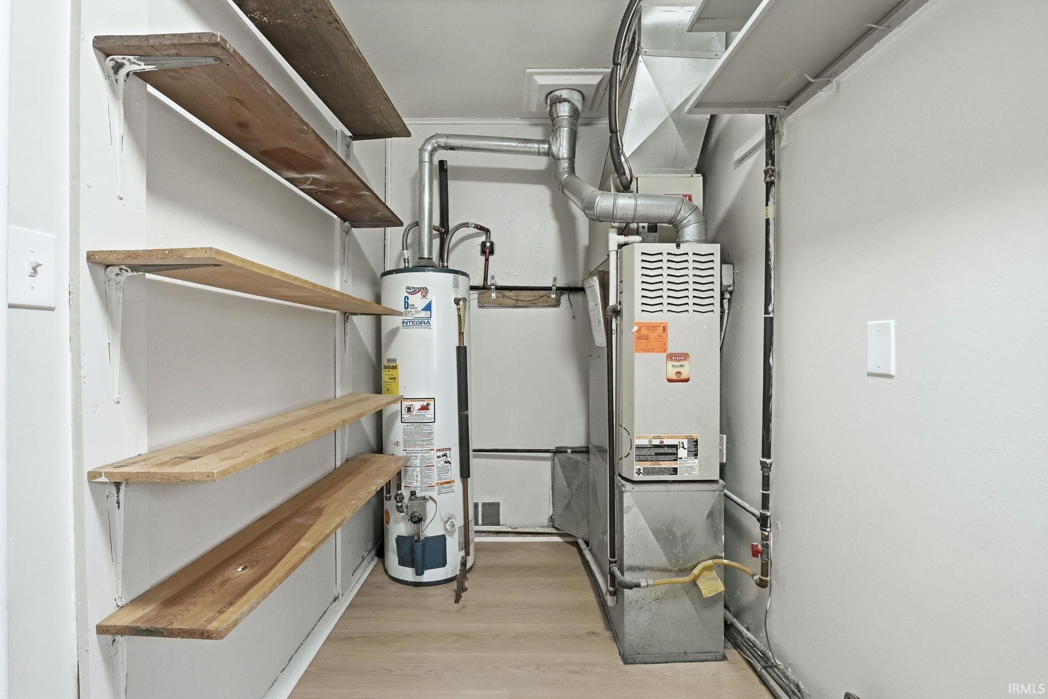 6034 Southcrest Road Fort Wayne, IN 46816 - Photo 14 of 36