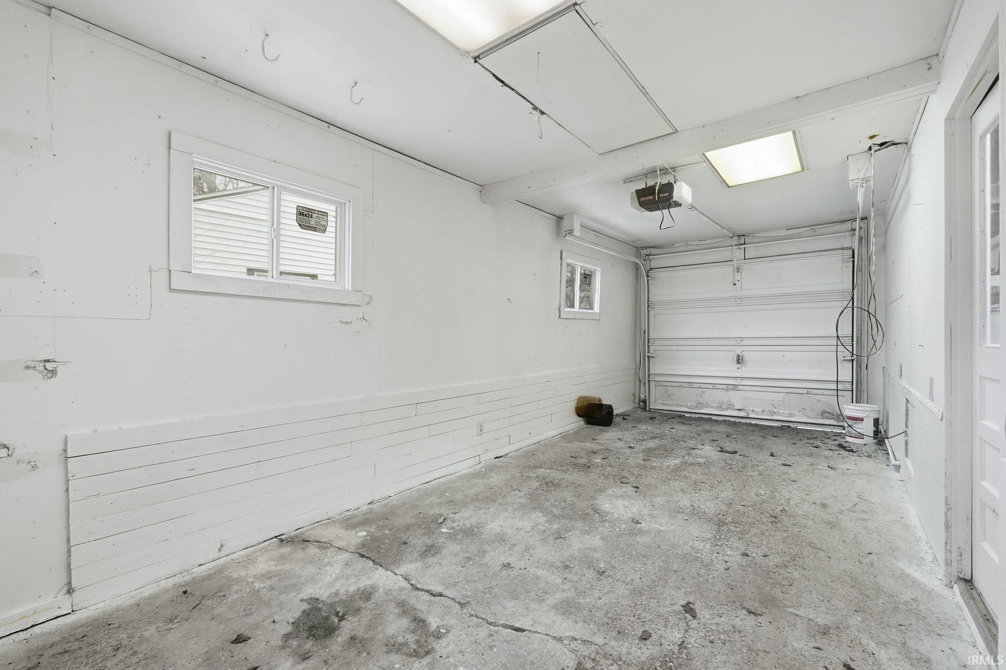 6034 Southcrest Road Fort Wayne, IN 46816 - Photo 24 of 36