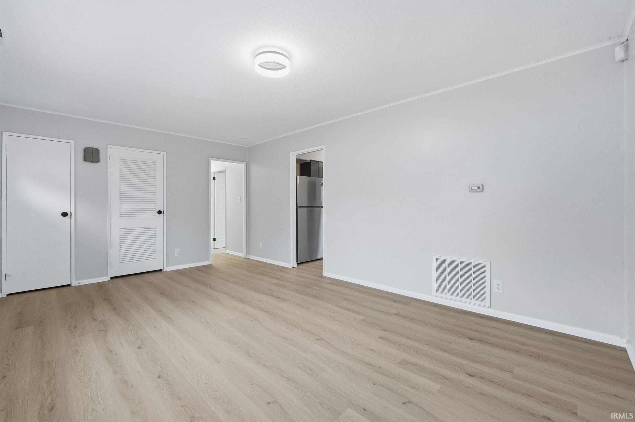 6034 Southcrest Road Fort Wayne, IN 46816 - Photo 5 of 36