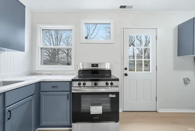 $155,000 | 6034 Southcrest Road, Fort Wayne, IN 46816