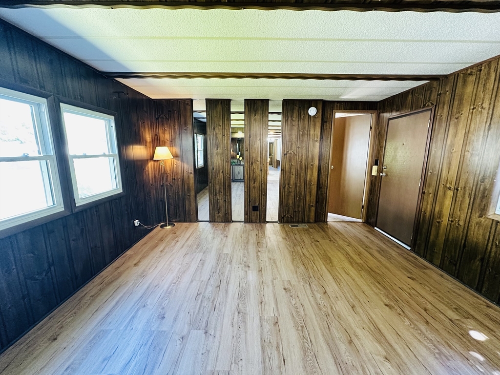 22 Contessa Drive Springfield, MA 01119 - Photo 14 of 36