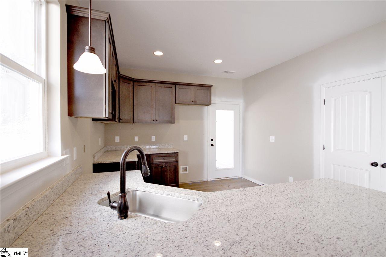 215 Magnolia Lane Pendleton, SC 29670 - Photo 11 of 36