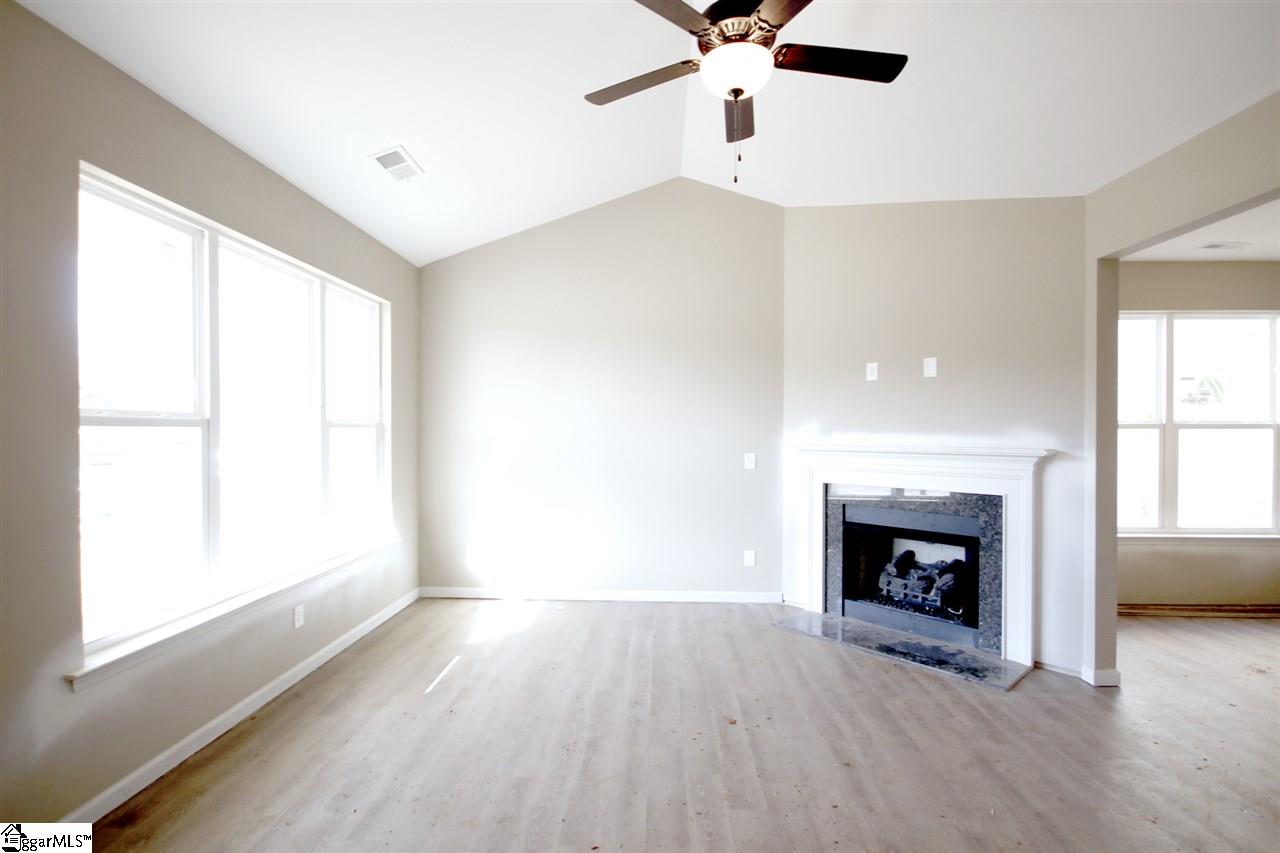 215 Magnolia Lane Pendleton, SC 29670 - Photo 5 of 36