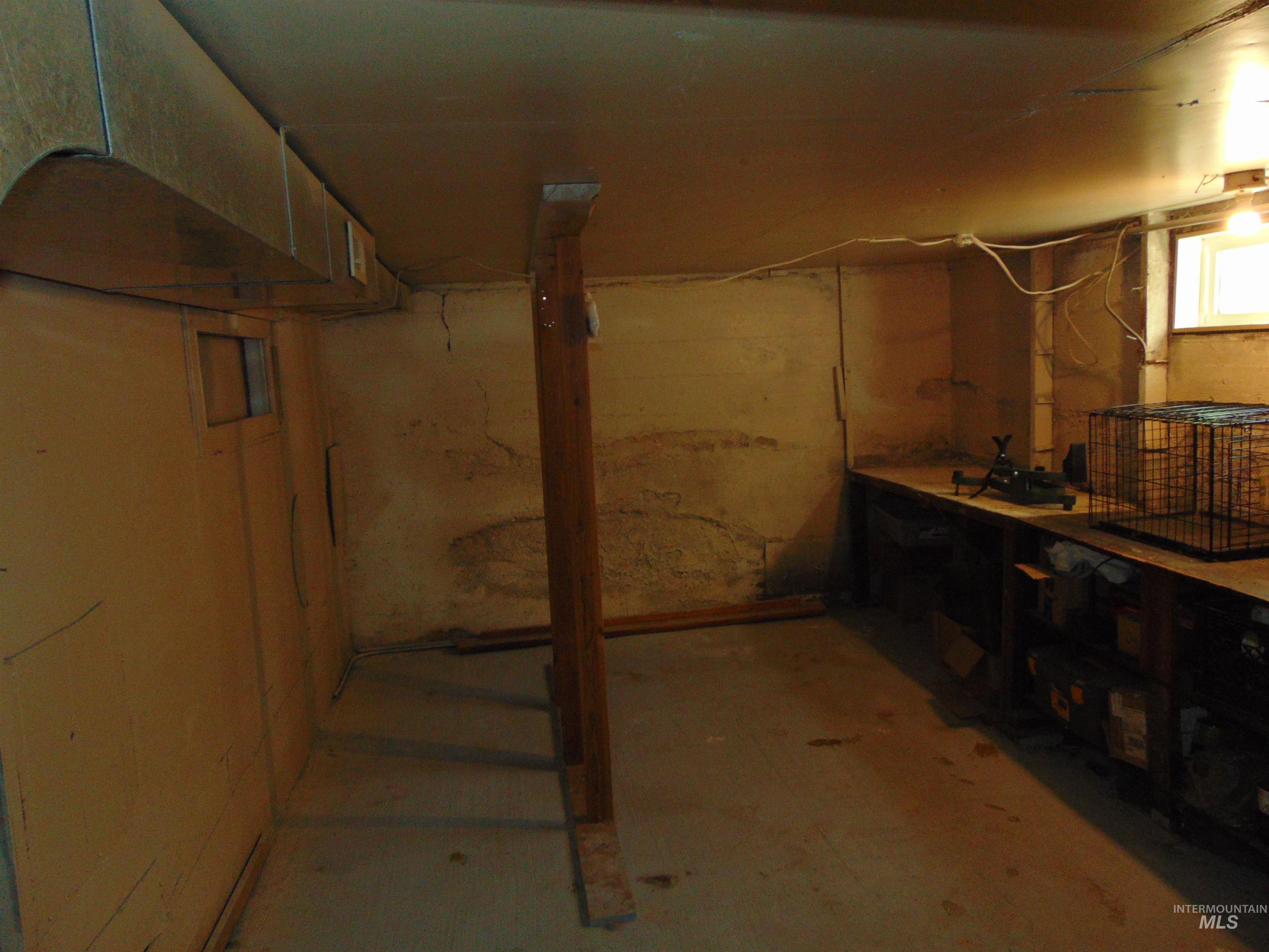 1437 Idaho Street Lewiston, ID 83501 - Photo 10 of 14 View of below grade area