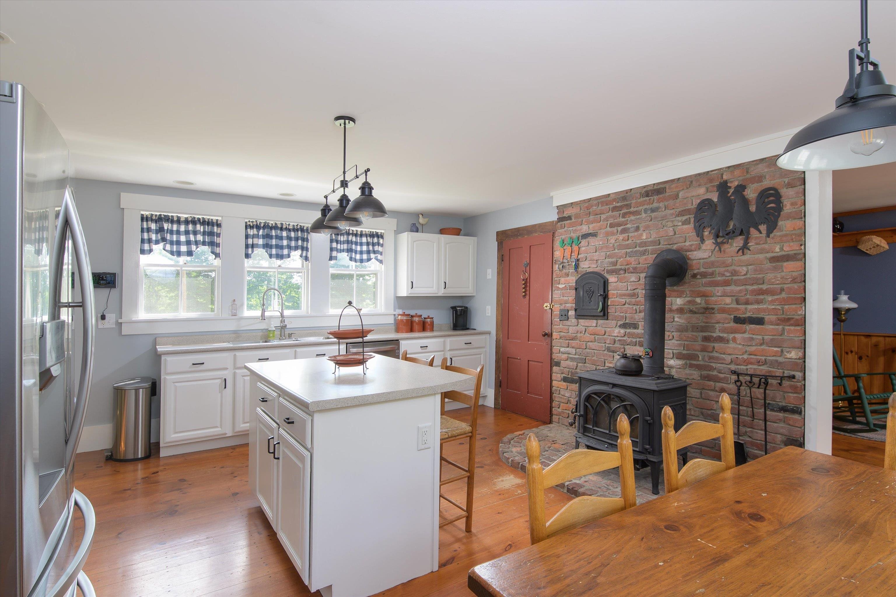 185 Crown Point Road Springfield, VT 05156 - Photo 22 of 51