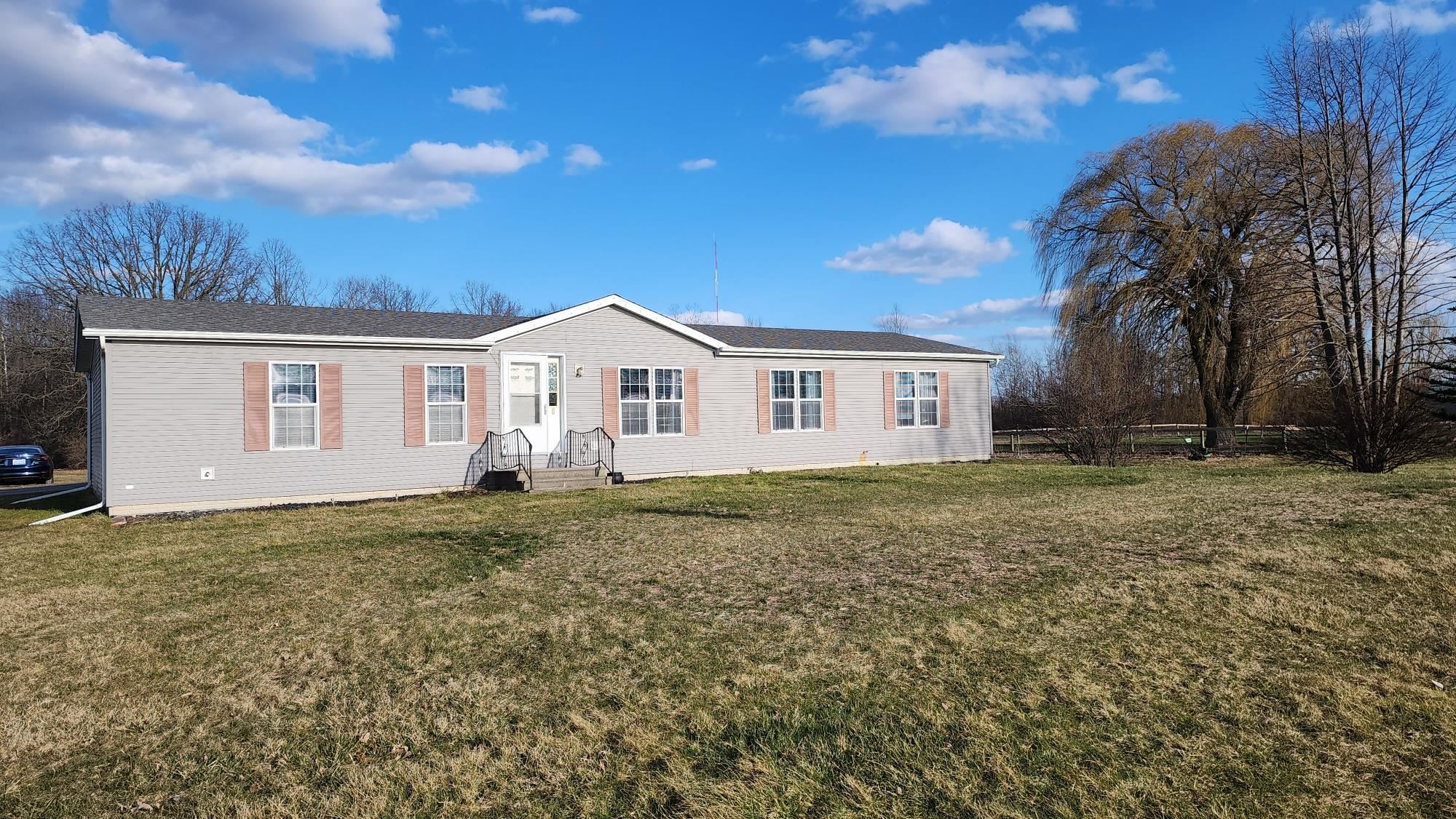 5678 North 8 Mile Road Pinconning, MI 48650 - Photo 5 of 48