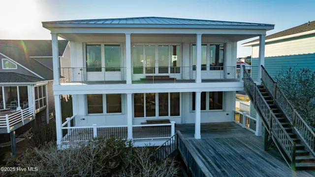 $2,995,000 | 410 Fort Fisher Boulevard North, Kure Beach, NC 28449
