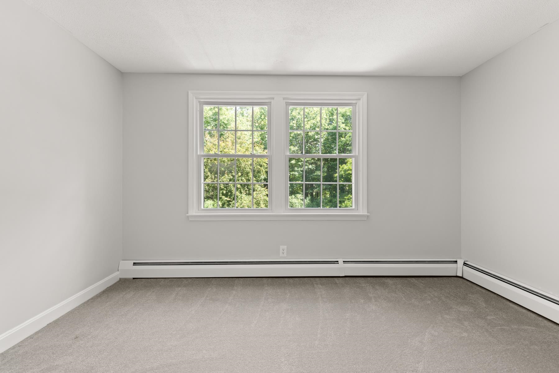 209 Long Hill Road Dover, NH 03820 - Photo 11 of 38