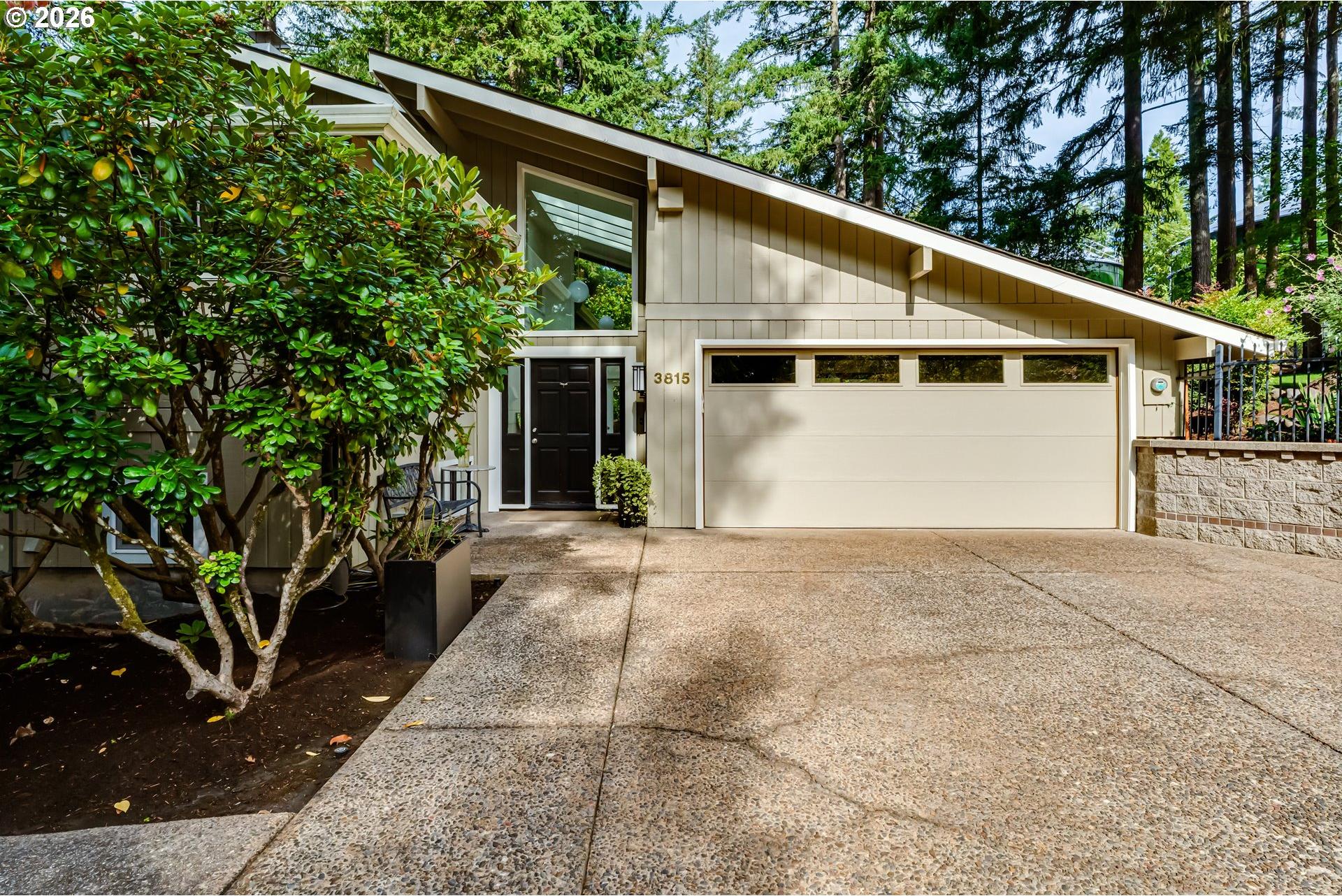 3815 Spring Boulevard Eugene, OR 97405 - Photo 2 of 48 Gallery Image 2