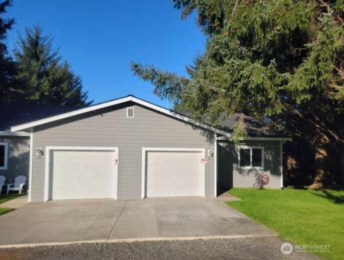 32 Sunset Boulevard Ocean Shores, WA 98569 - Photo 1 of 25