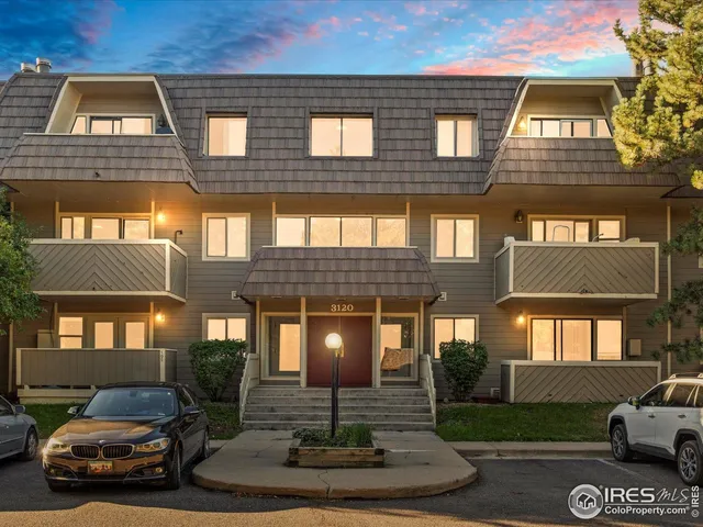 $289,200 | 3120 Corona Trail, Unit 301, Boulder, CO 80301