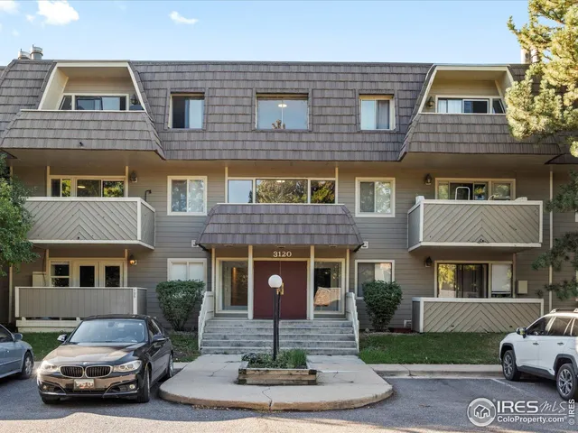 $289,200 | 3120 Corona Trail, Unit 301, Boulder, CO 80301