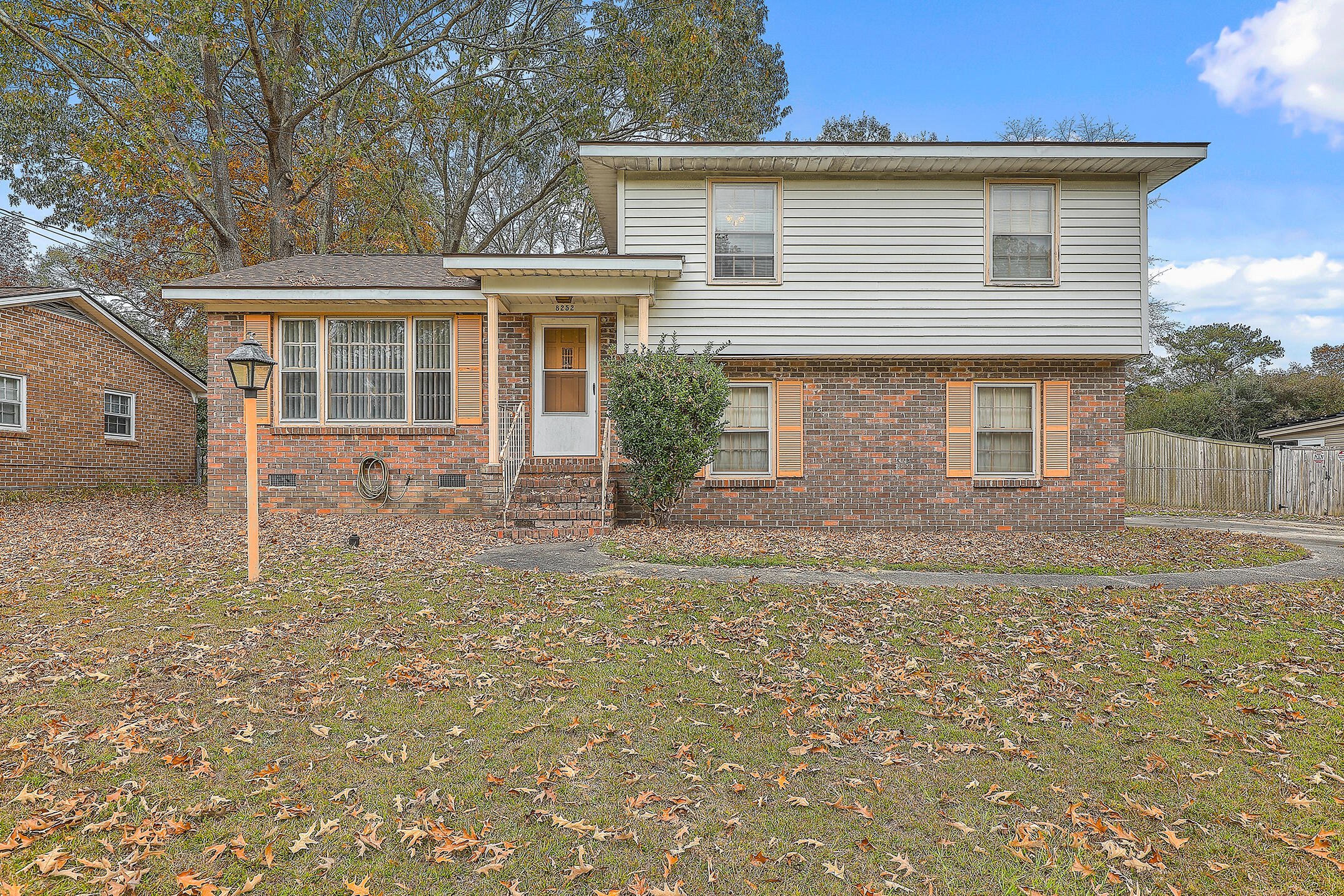 8252 Delhi Road North Charleston, SC 29406 - Photo 1 of 30 0W7A5721_2_3_4_5_6_7