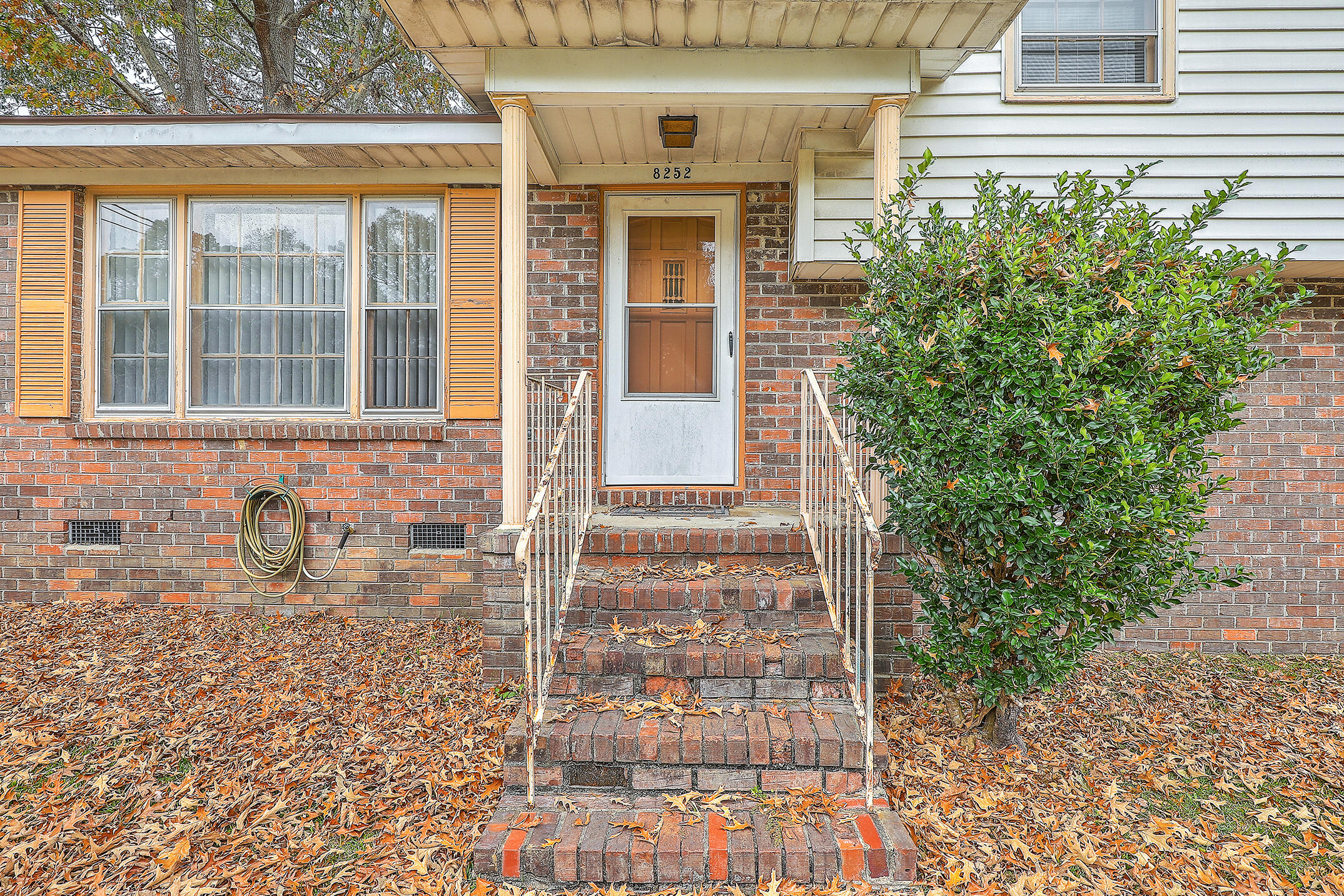 8252 Delhi Road North Charleston, SC 29406 - Photo 4 of 30 0W7A5742_3_4_5_6_7_8