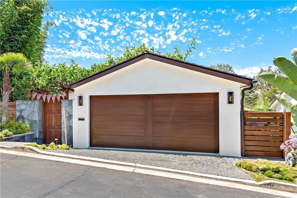 247 Emerald Bay Laguna Beach, CA 92651 - Photo 2 of 49