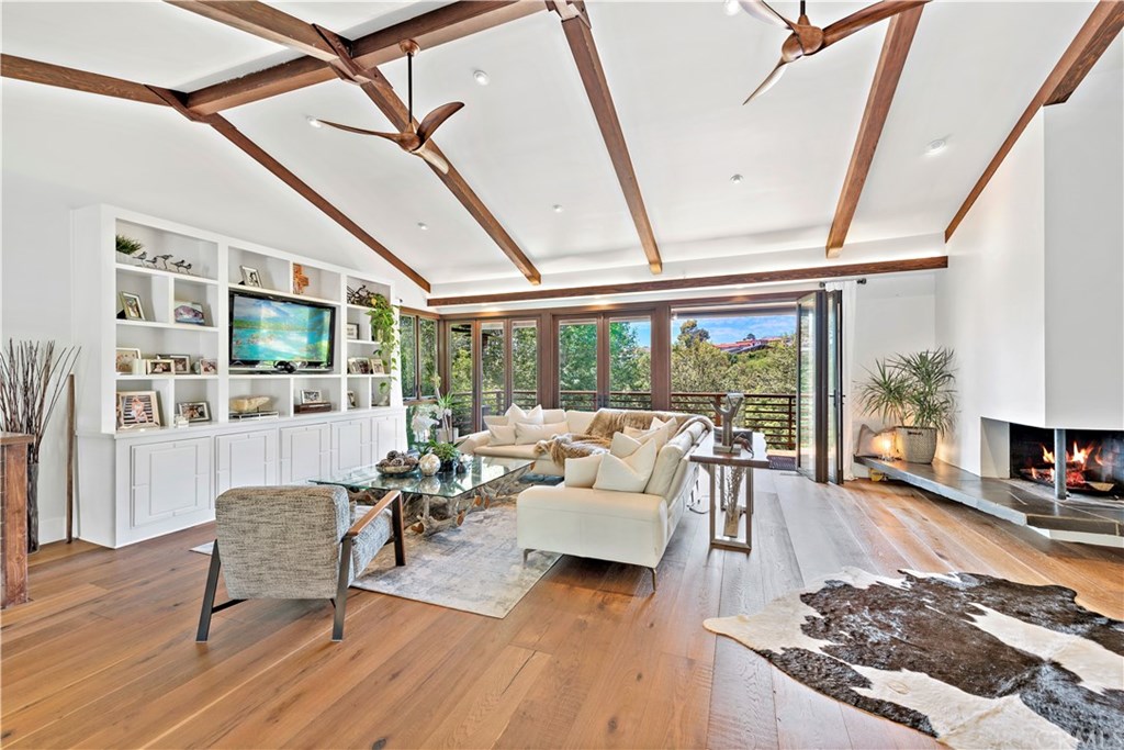 247 Emerald Bay Laguna Beach, CA 92651 - Photo 16 of 49