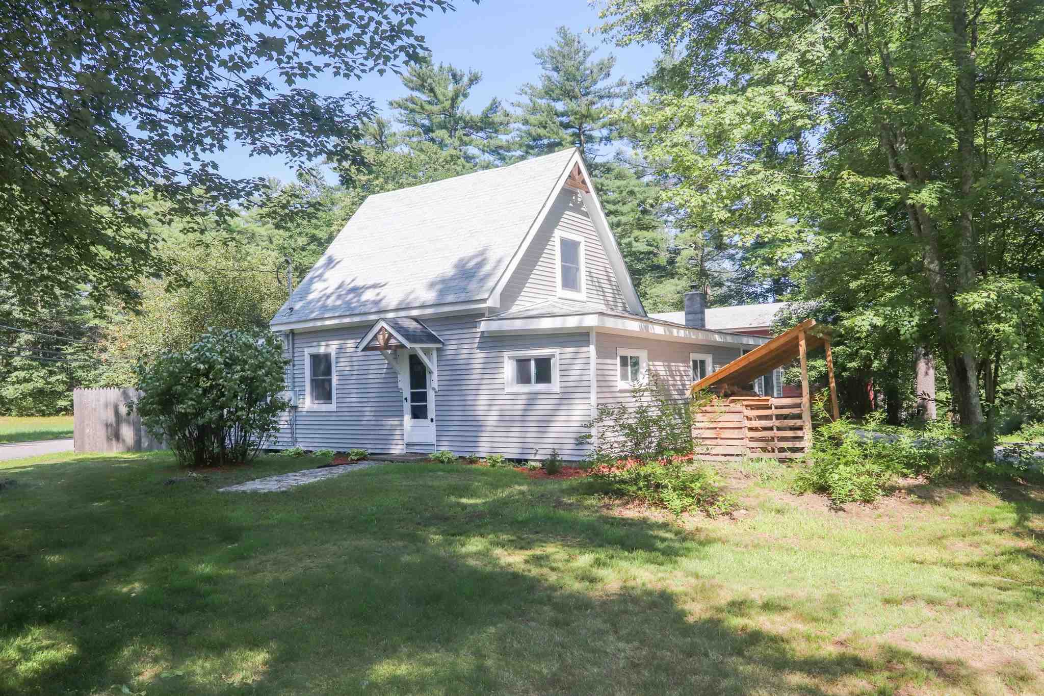 92 Merrimack Road Amherst, NH 03031 - Photo 1 of 30