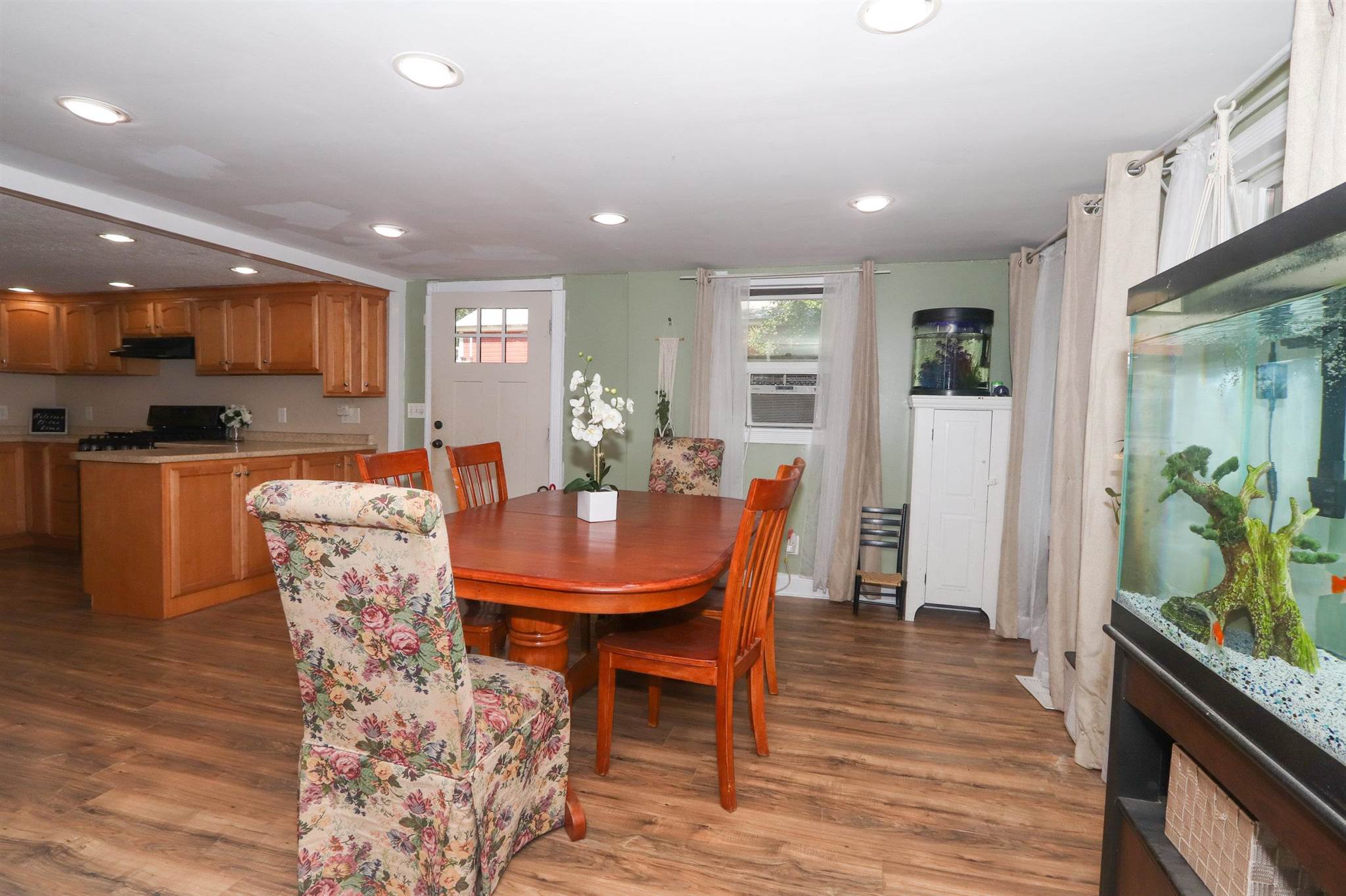 92 Merrimack Road Amherst, NH 03031 - Photo 17 of 30