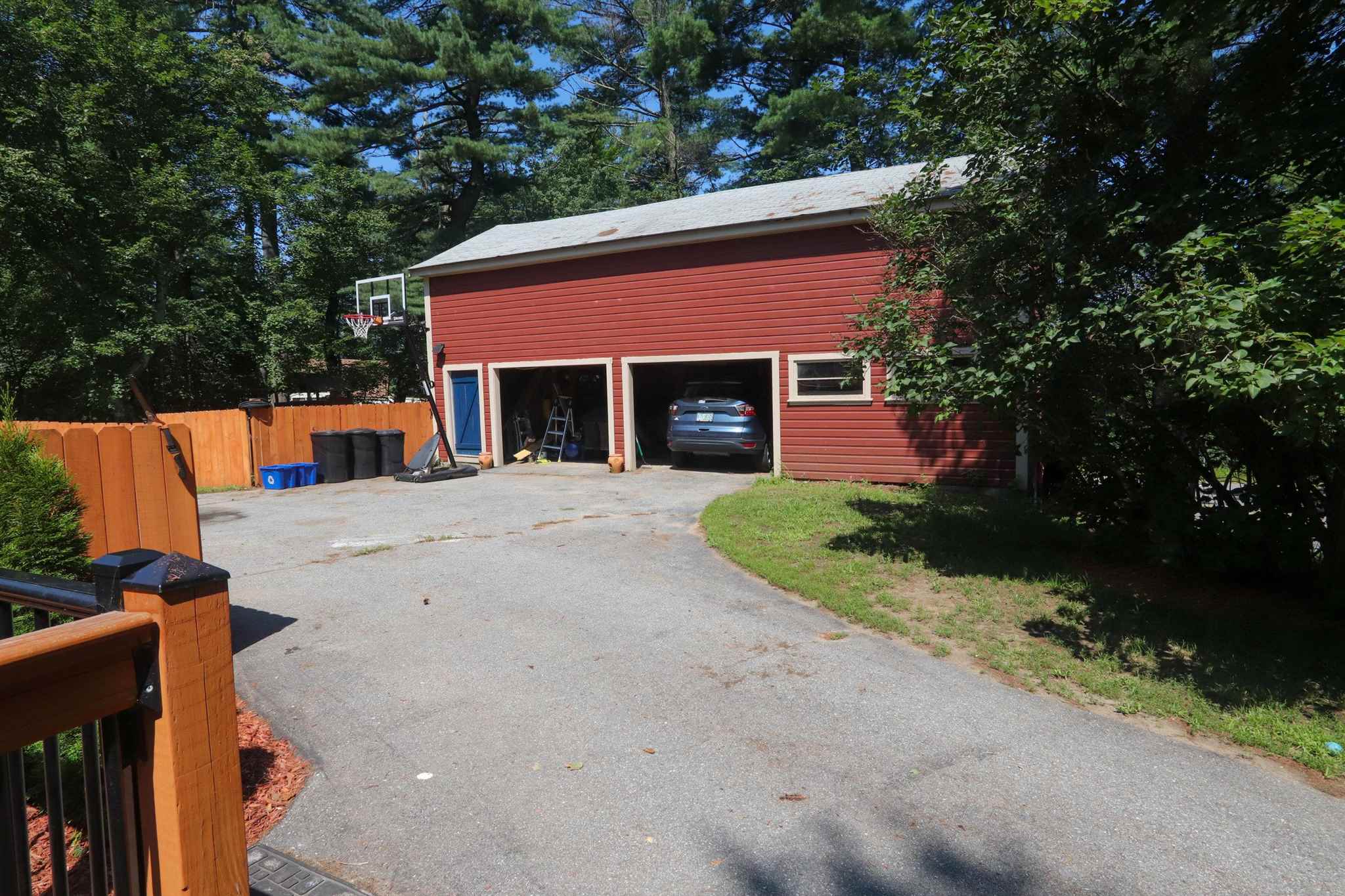 92 Merrimack Road Amherst, NH 03031 - Photo 4 of 30
