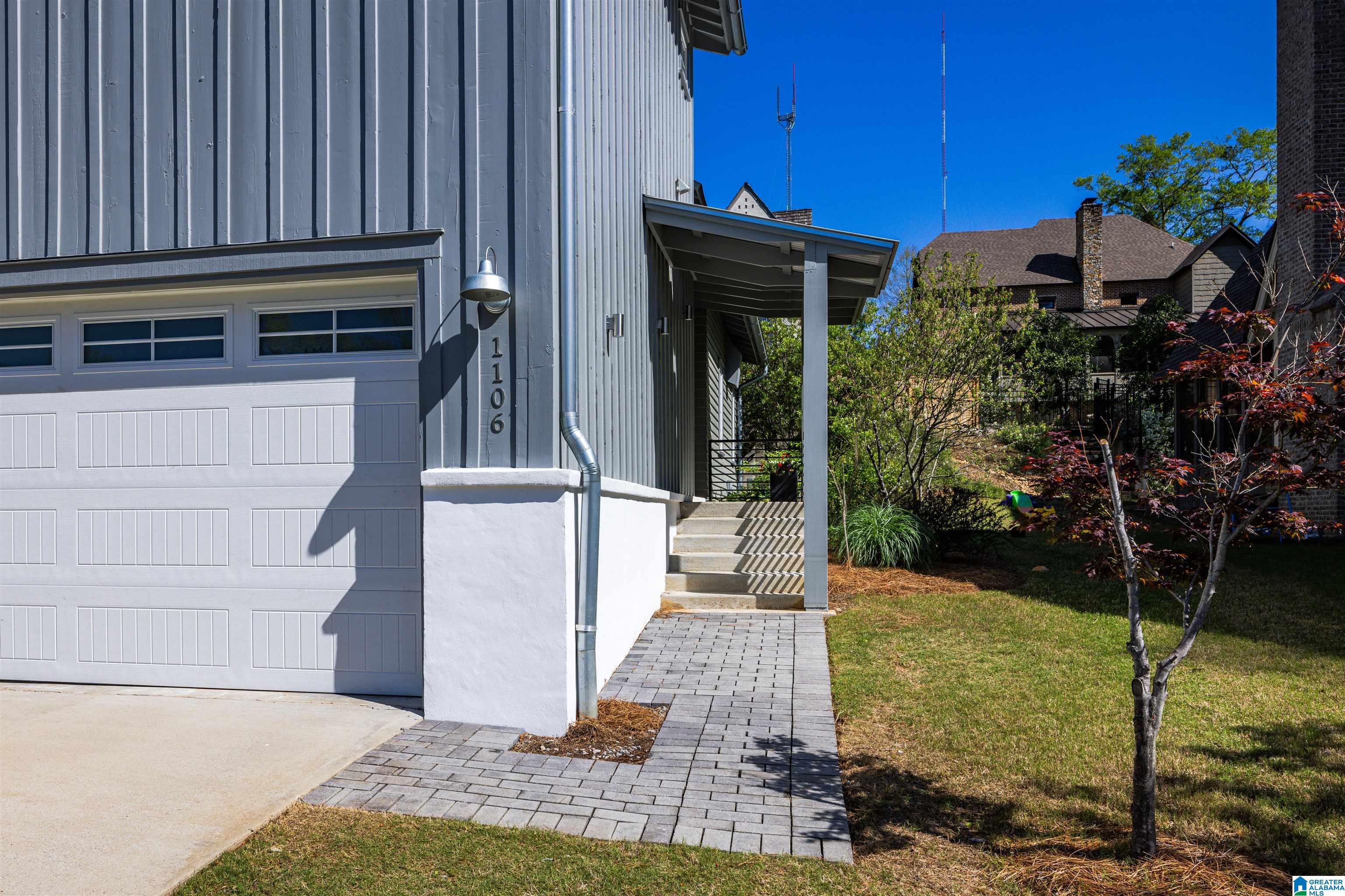 1106 Irving Road Birmingham, AL 35209 - Photo 3 of 52