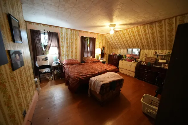 $139,500 | 10 High Street, Houlton, ME 04730