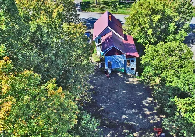 $139,500 | 10 High Street, Houlton, ME 04730
