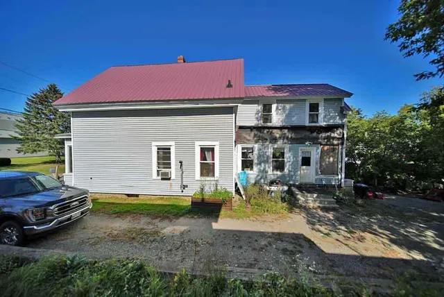 $139,500 | 10 High Street, Houlton, ME 04730