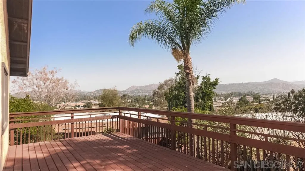 1610 Hawk Ridge Place Escondido, CA 92027 - Photo 6 of 10 Gallery Image 6