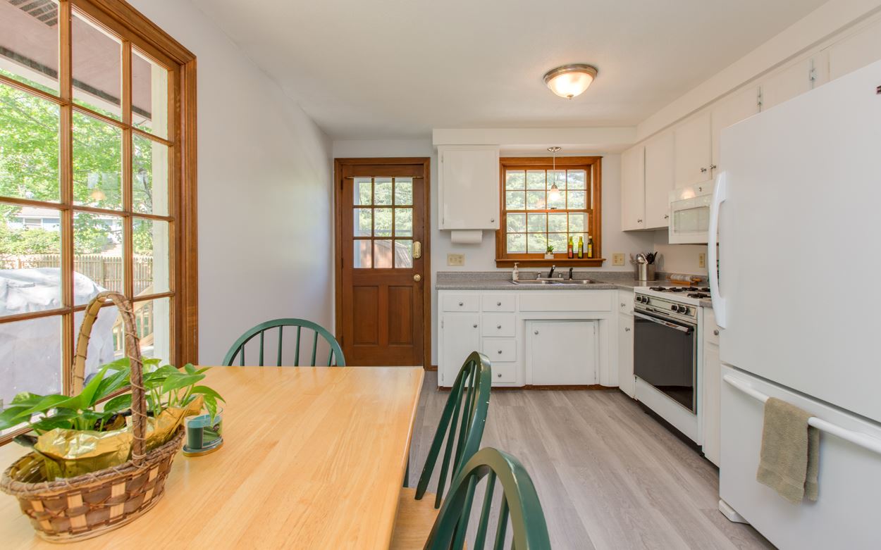 93 Ridgefield Drive Milford, NH 03055 - Photo 7 of 28 Gallery Image 7