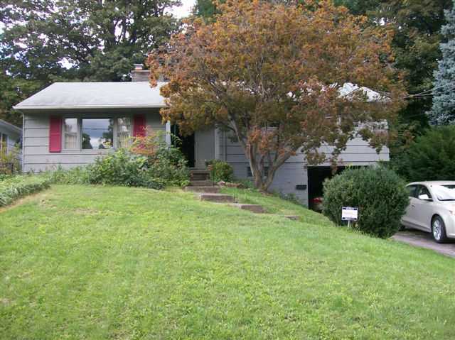 219 Maplewood Avenue Rochester, NY 14613 - Photo 1 of 1 Exterior Front