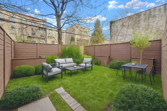 $675,000 | 573 Gates Avenue, Unit 2R | Bedford-Stuyvesant