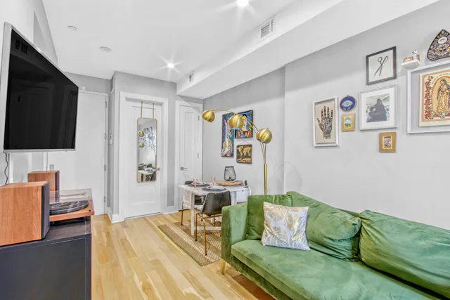 $675,000 | 573 Gates Avenue, Unit 2R | Bedford-Stuyvesant