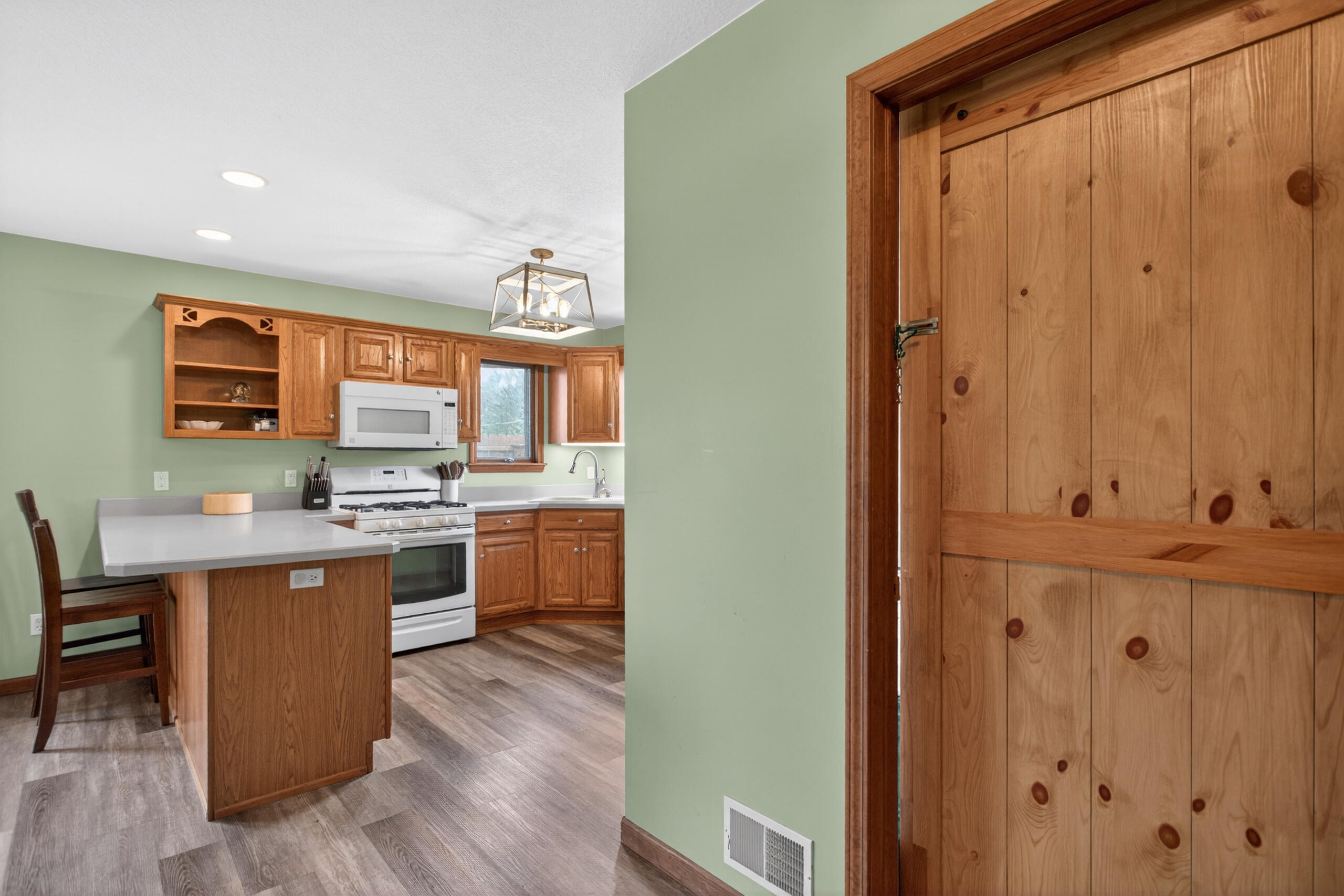 12775 Mull Road Tipton, MI 49287 - Photo 13 of 55 0N0A9478